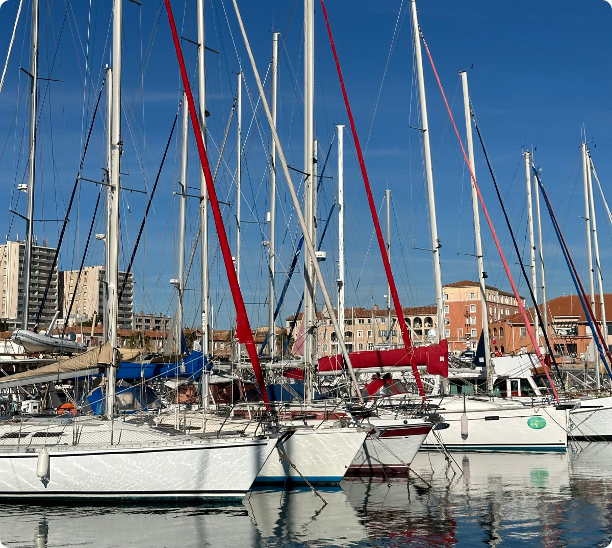 Port de plaisance, situé à Port de Bouc. Venez découvrir Accompagnement Plaisance pour vous former à la navigation