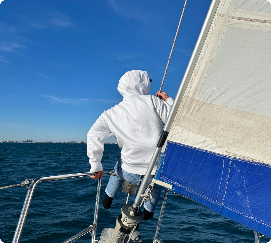 Profitez d'une formation en voilier pour découvrir les fonds marins.